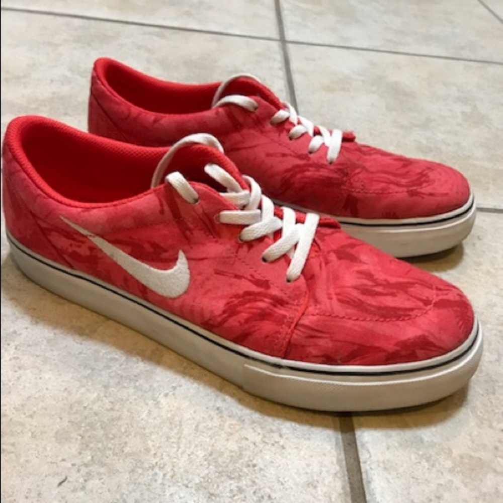 Nike Sneakers